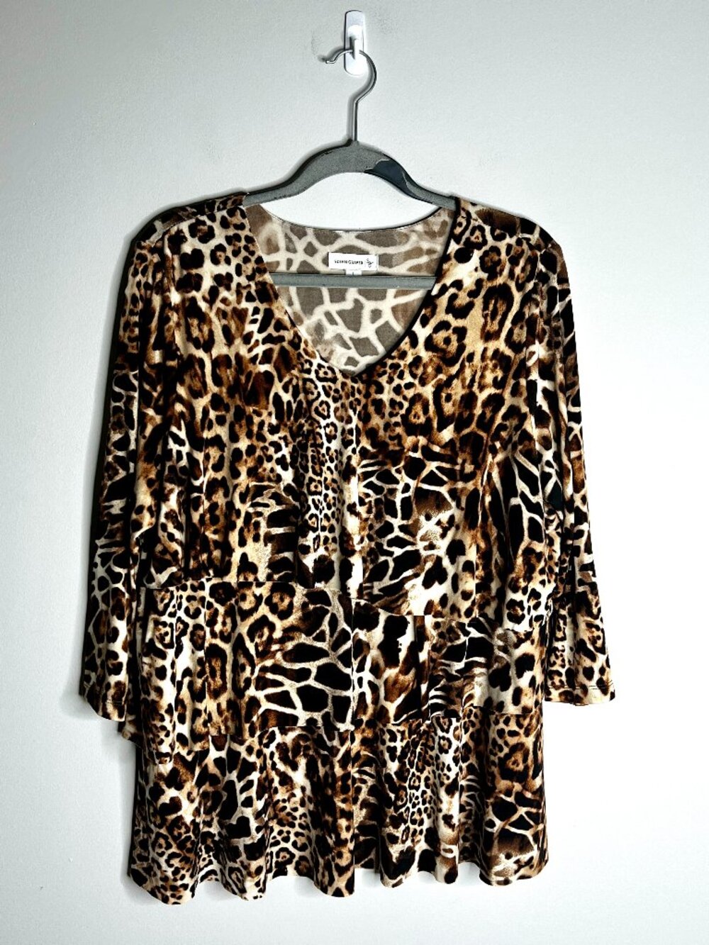 Susan Graver Leopard Print Liquid Knit Layered Ruffle Blouse 3/4 Sleeve Sz L